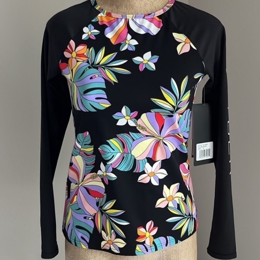 NWT Spyder Women's Swim Standard Long Sleeve Raglan Rash Guard Small